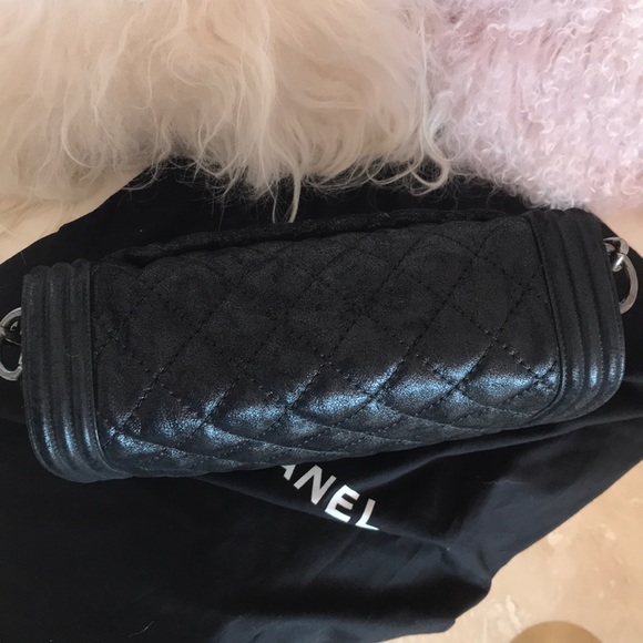 SOLD. SOLD.  SOLD. SOLD🌹CHANEL BOY CROSSBODY🌹 - Picture 4 of 9